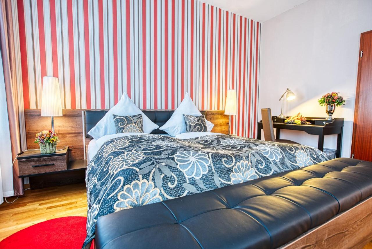 Suiten Hotel Dependance Laterne Baden-Baden Bagian luar foto