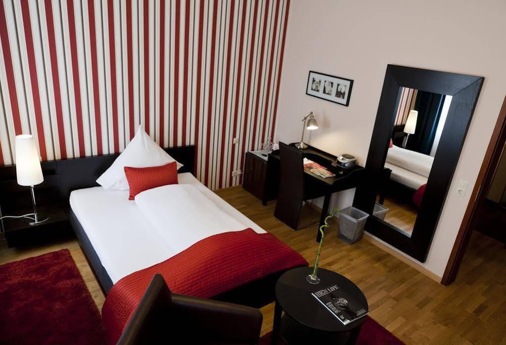 Suiten Hotel Dependance Laterne Baden-Baden Bagian luar foto