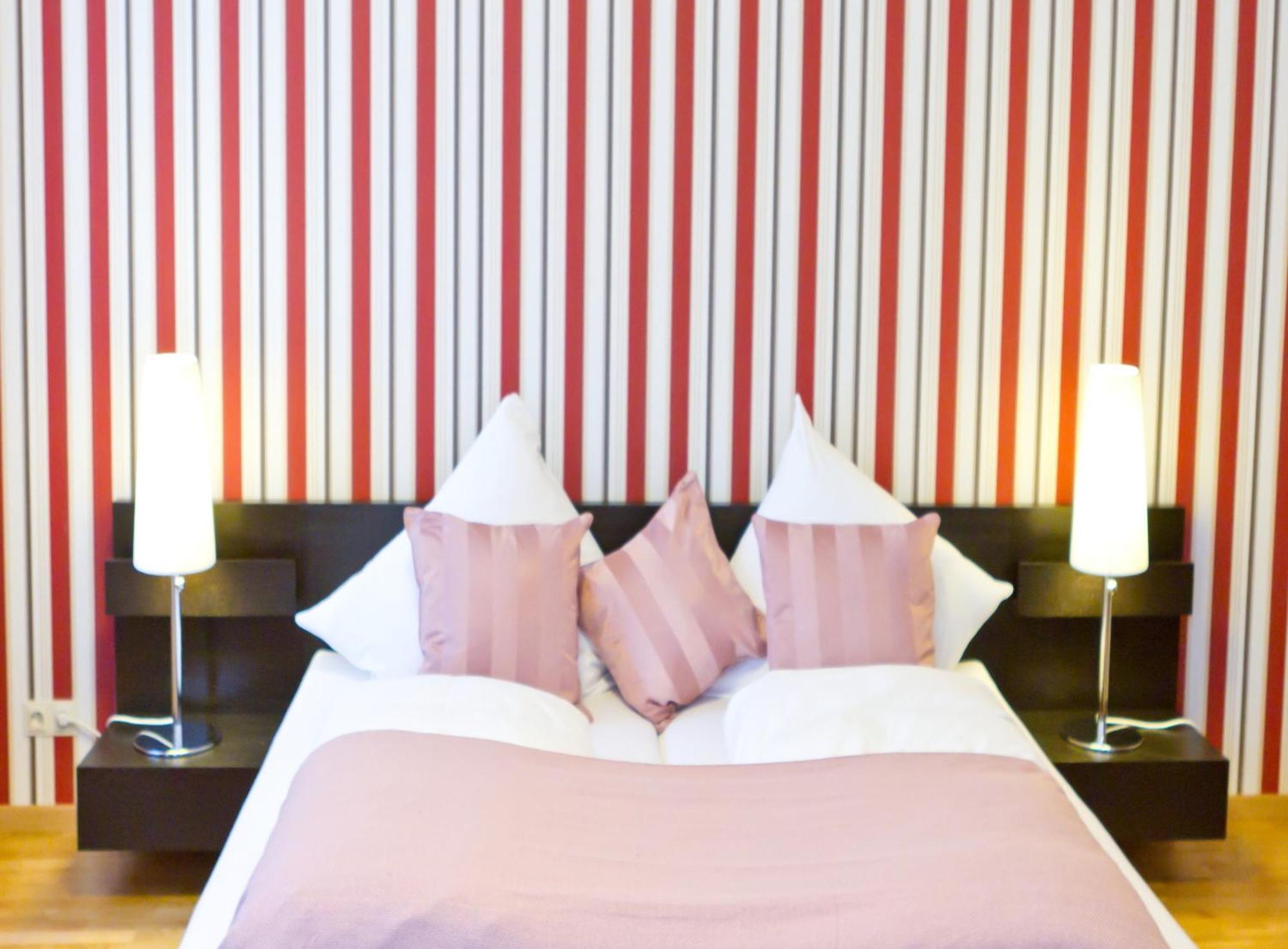 Suiten Hotel Dependance Laterne Baden-Baden Bagian luar foto