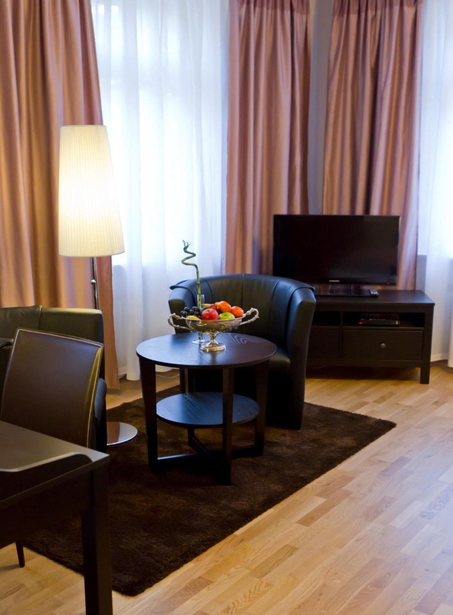 Suiten Hotel Dependance Laterne Baden-Baden Bagian luar foto