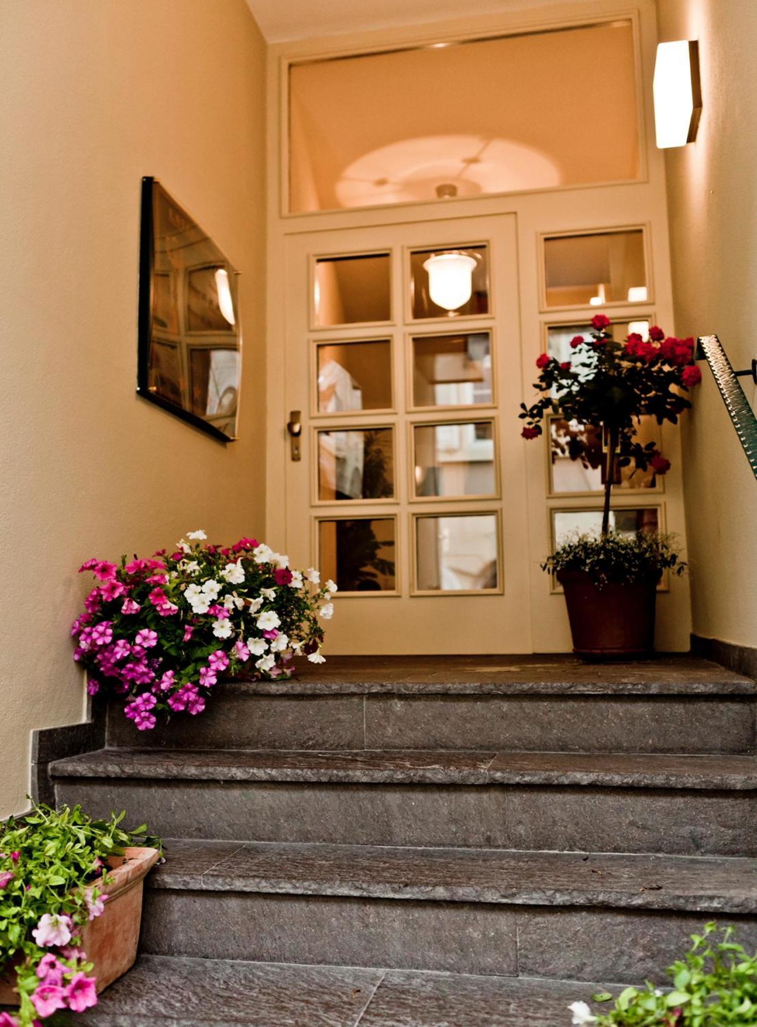 Suiten Hotel Dependance Laterne Baden-Baden Bagian luar foto